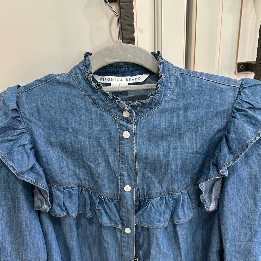 VERONICA BEARD
Tes Ruffled Denim Button Down (T2) - Picture 7 of 9